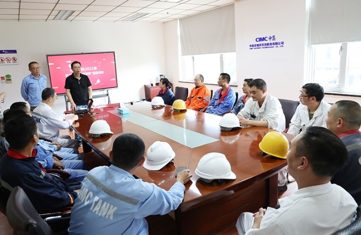 ��ϵѧ�� ������ ����6008����ΪԱ��������Ů��ѧ¼ȡ����